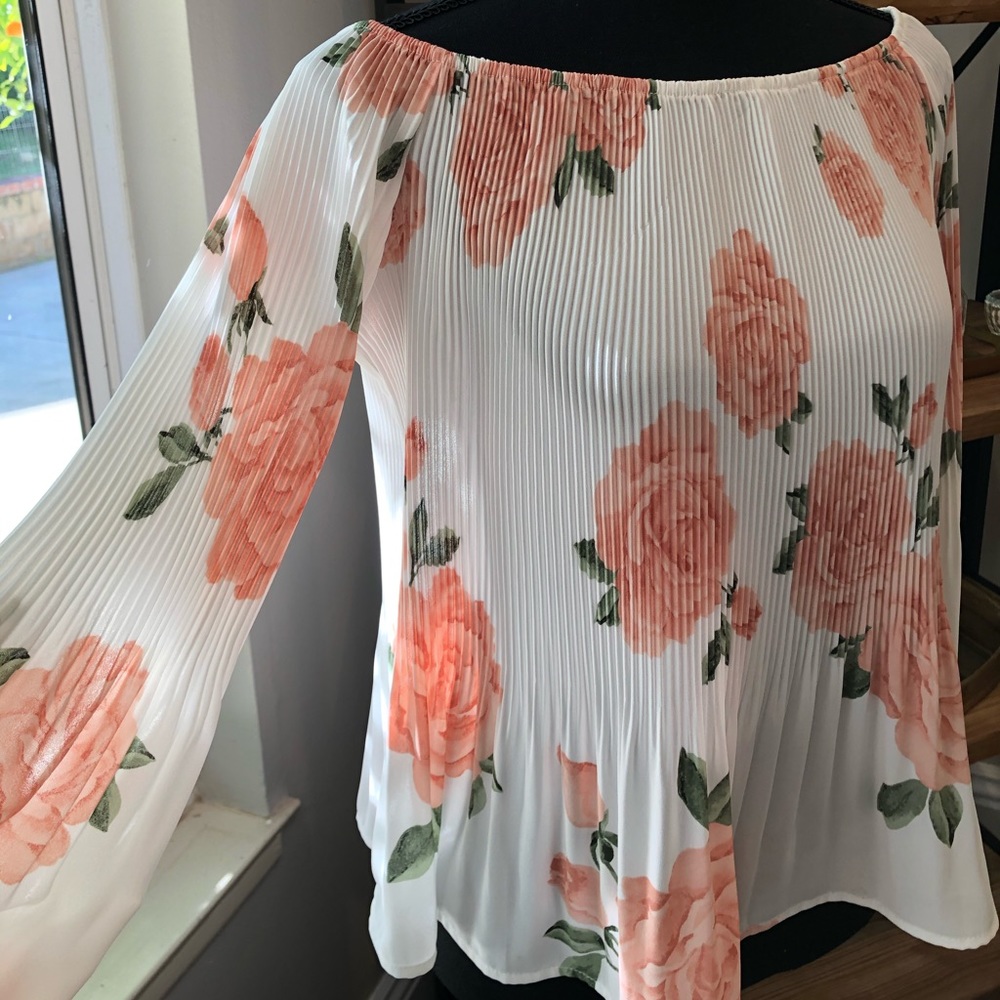 Free Press Top 🌸 - Picture 3 of 5